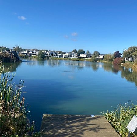Hot Tub. Countryside. Coast. 5* Patrington Haven Leisure Park, East Yorkshire Villa Dış mekan fotoğraf